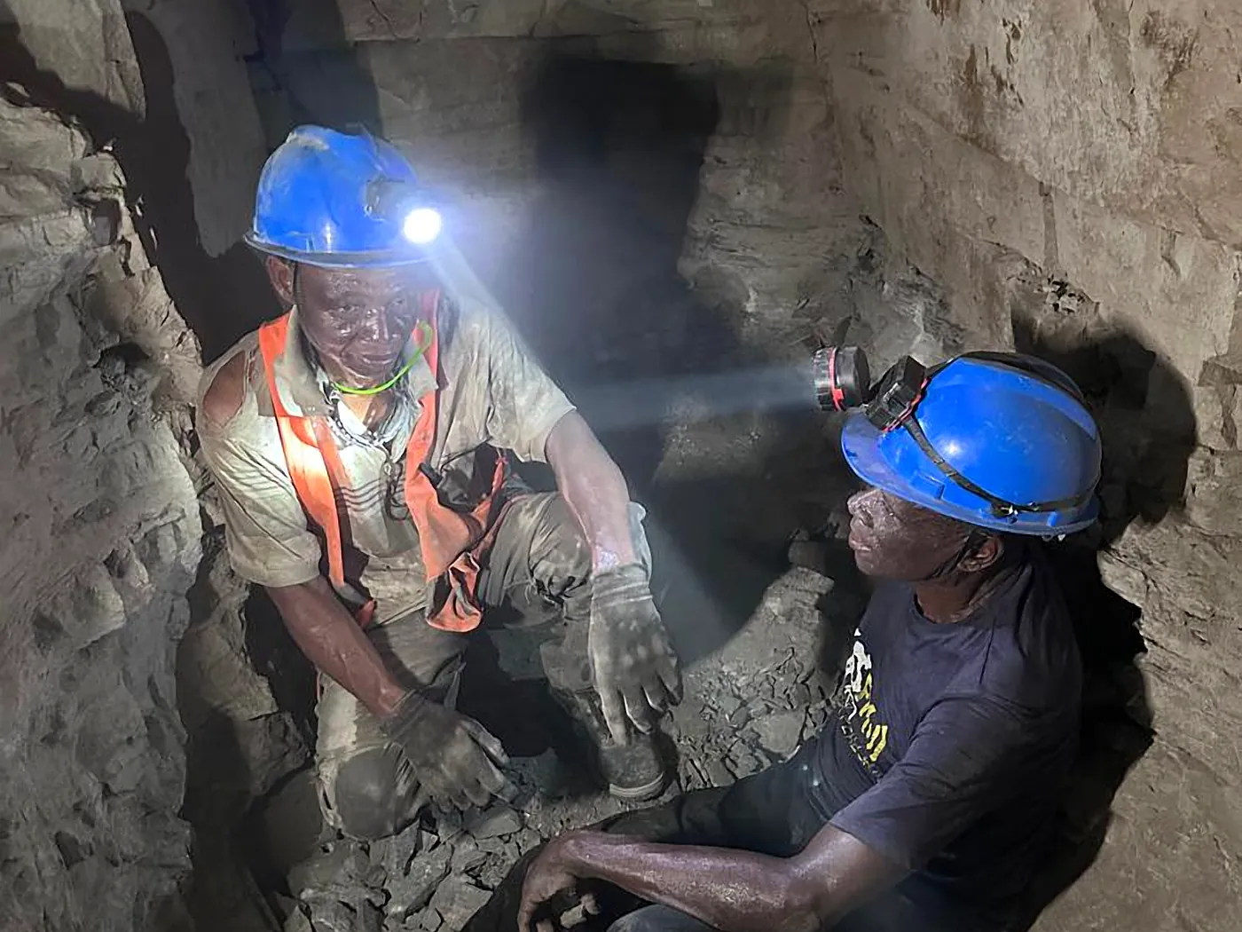 Mining photo 8